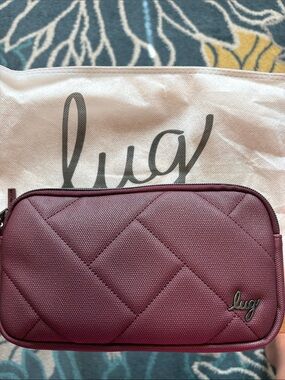 EUC Lug Coupe XL Matte Luxe WINE